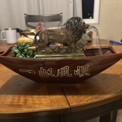 Smooth Sailing Leo Water Feature 