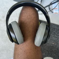 Beats Studio 4s 