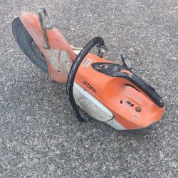 STIHL TS420 Cut-Off Hot Saw Good Condition Runs Excellent with Wet Kit & Abrasive Blade. For Pick Up Fremont Seattle. No Low Ball/Trades Please 