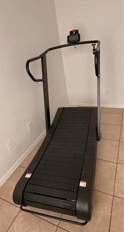 Sunny curved treadmill. New!