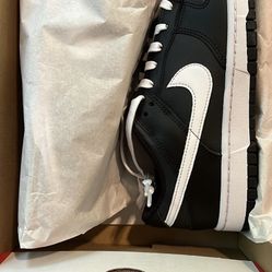 Nike Dunk Black White