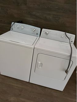 Kenmore washer and electric dryer laundry set