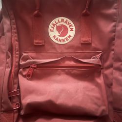 Fjallraven Kanken Backpack 