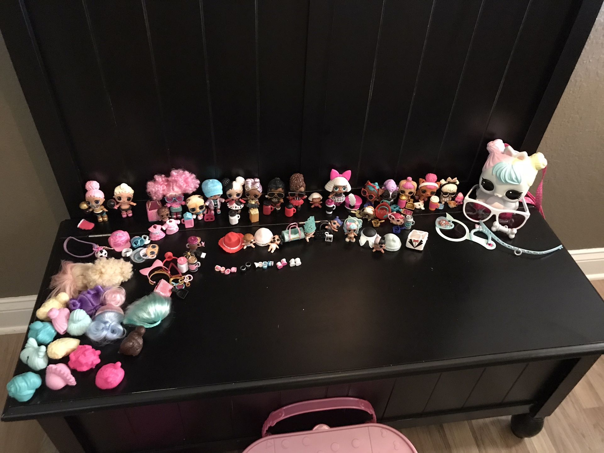 HUGE LOT OF LOL SURPRISE DOLL, PET, ACCESSORIES, CARRYING CASES - 160+ PIECES!!!