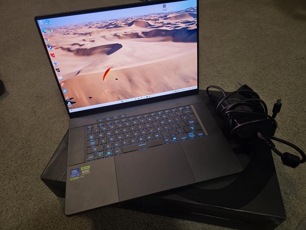 2025 ROG Zephyrus G16 OLED RTX 5070