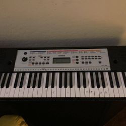 Yamaha Keyboard 