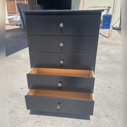 5 Drawer Dresser 