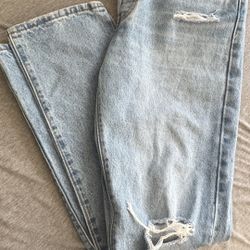 Levi’s Mom Jeans