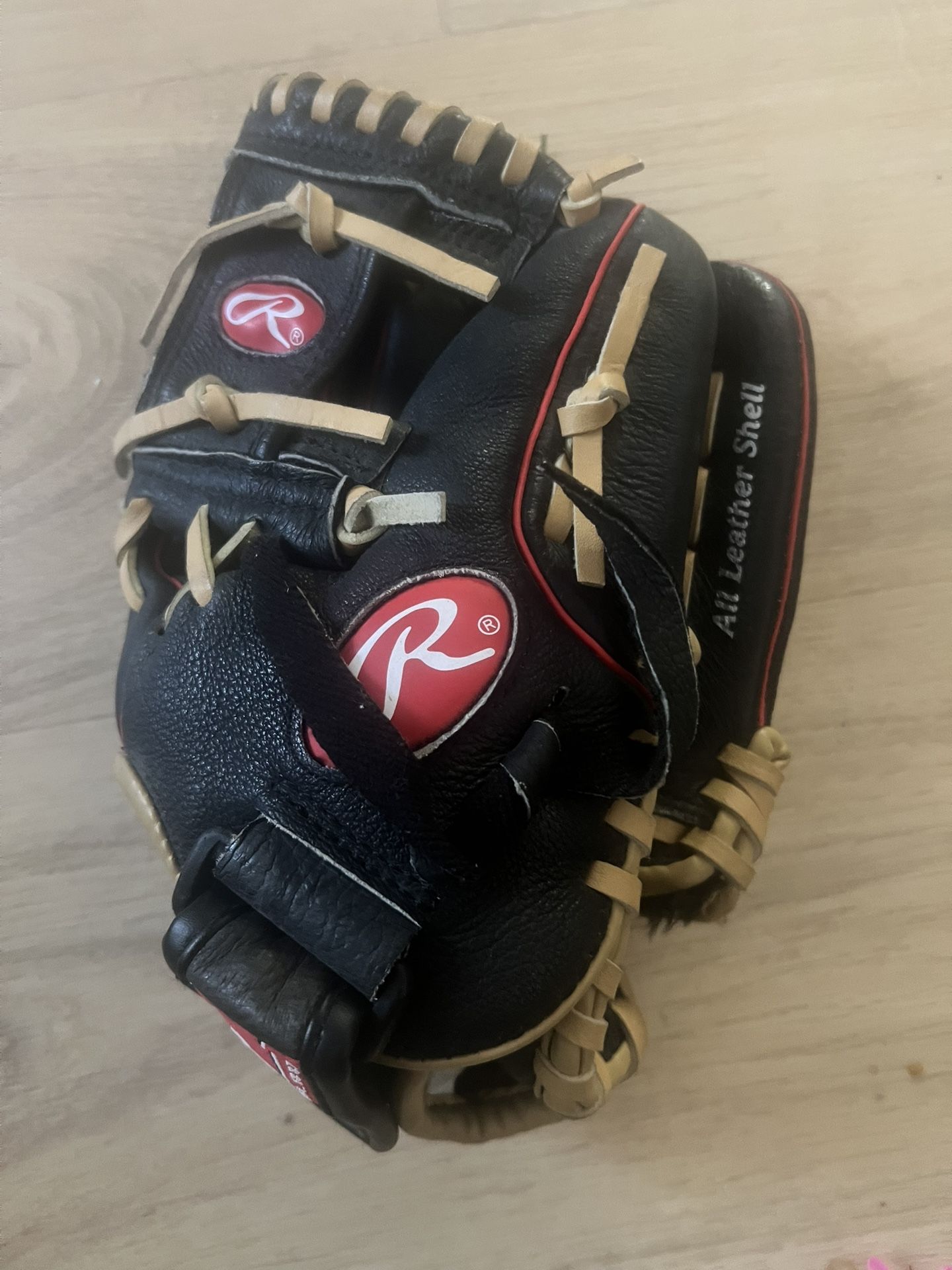 Kids Small Rawlings Glove