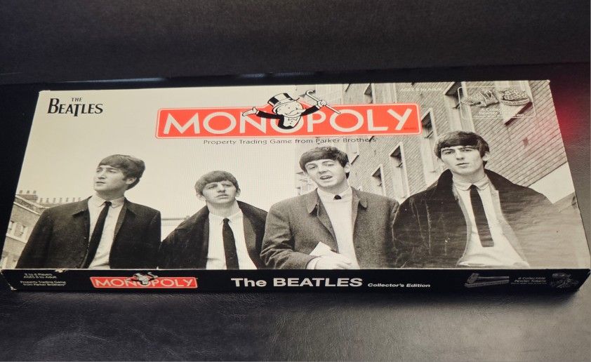 2008 THE BEATLES Collectors Edition Official Monopoly Board Game