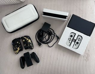 Nintendo Switch OLED Complete in Box + Extras