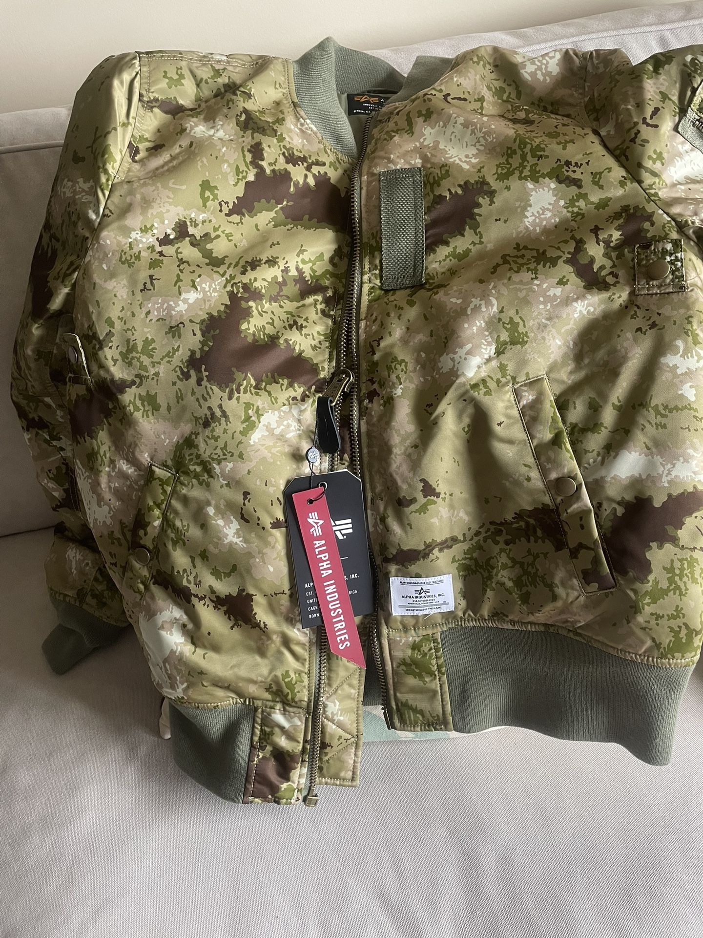Bomber Jacket Alpha Industries Brand 