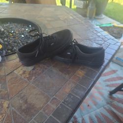 Black VANS near New . Men Sz6.5, Women Sz 8