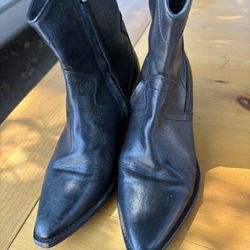 Women Boots  size 38