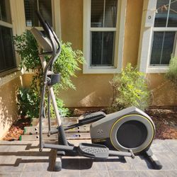 Gold's Gym Elliptical Trainer – Stride Series (Used)
