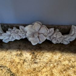 4 Pieces Of Magnolia Wall  Decor 22 Inches Wide