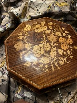 Vintage Sorrento Jewelry Box