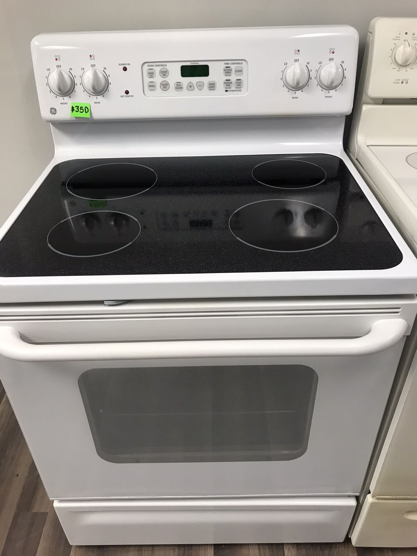 🔥🔥GE WHITE ELECTRIC STOVE🔥🔥90 DAYS WARRANTY🔥🔥