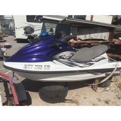 200 5 Seadoo  3 Seater 1200 Cc  Has A Trailer Single Or Dual Trailer W/ Live Jacket Compartment 