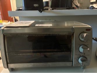 Black + Decker Toaster Oven – Works Great