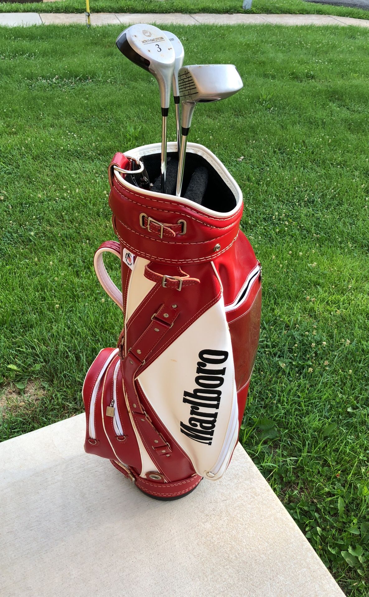 Marlboro Golf Bag