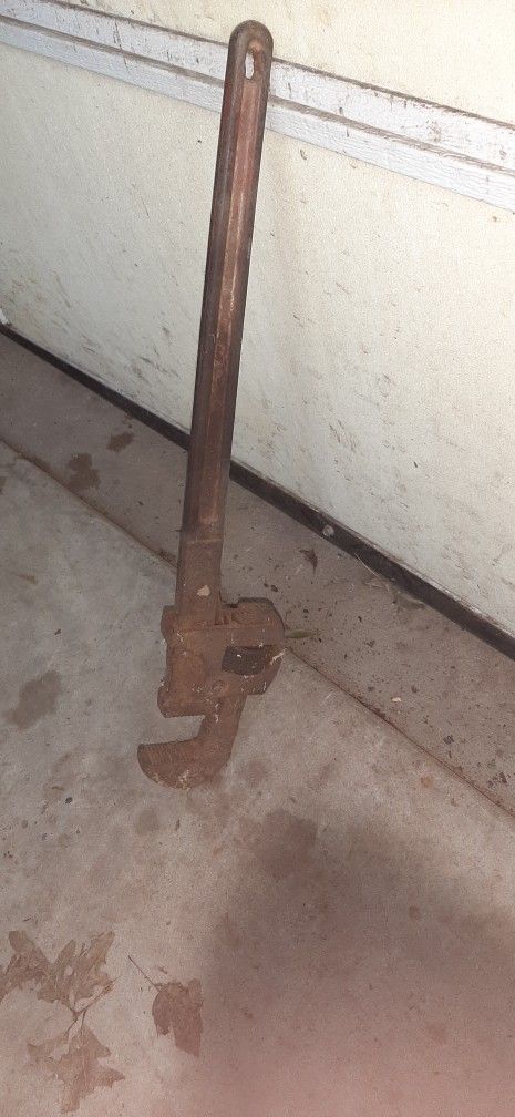 Pipe Wrenches