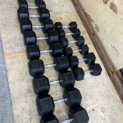 New pair of 15,20,25,30,45,50,55 and 60lb rubber dumbbells NEW IN BOX $600