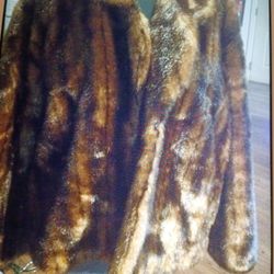 ASHLEY STEWART CLOTHING COMPANY 100 % POLYESTER IMITATION FUR COAT SIZE 3X