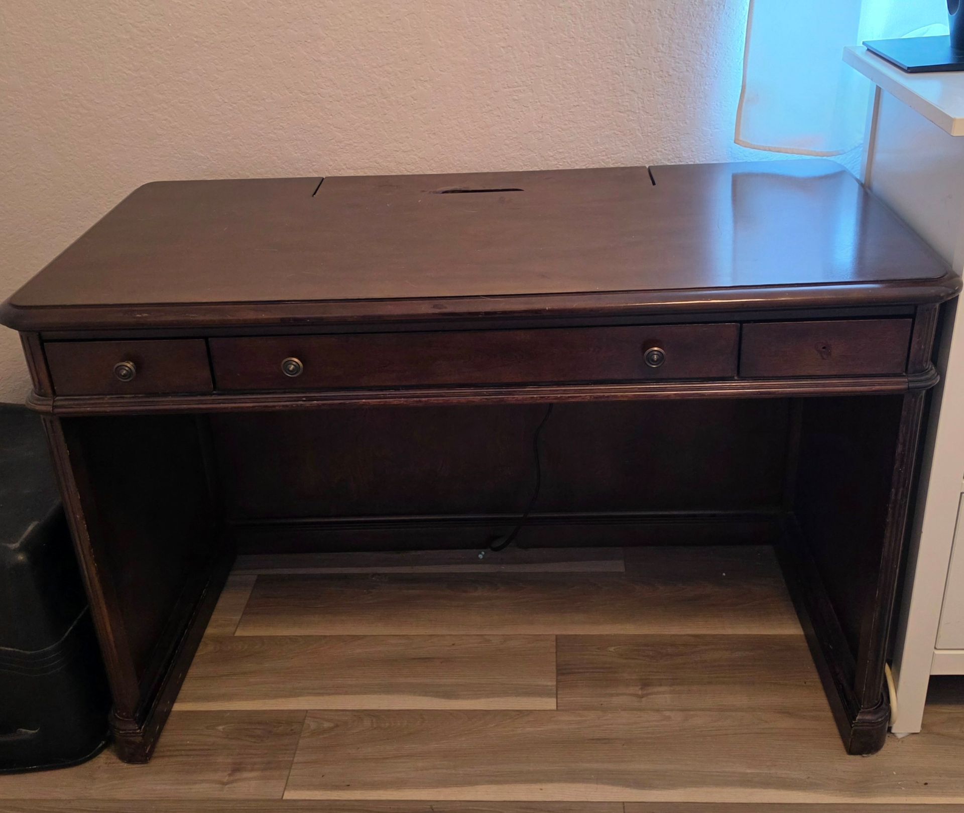 Sale pending -Desk for Sale in Escondido, CA - OfferUp