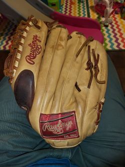 Rawlings Trapeze And First Base Gold Glove