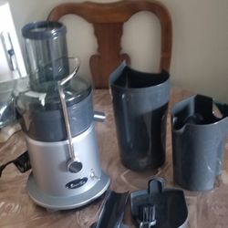 Breville Juicer