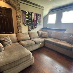 3 Piece Sectional Couch (Must Go This Week)