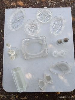 Decor.   Yes,. Still Available 