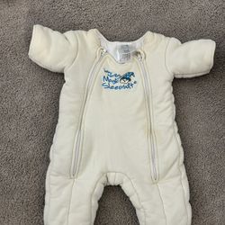 Baby Merlin’s Magic Sleepsuit (small)