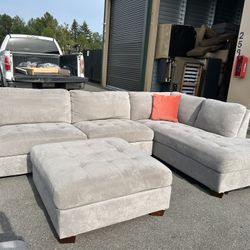 Sectional Couch 