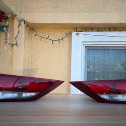 Elantra Trunk Lights