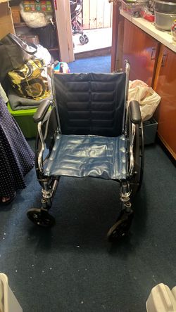 Manual Wheelchair with Cushioned Seat