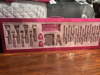 Makeup Brushes