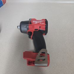 Milwaukee  1/2