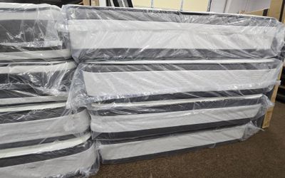 Factory Direct King Double Pillow Top Two-Sided Mattress Plush or Semi Firm Fast Delivery