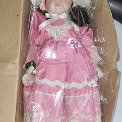Heirloom Treasure Dool / Muñeca De Colleccion 