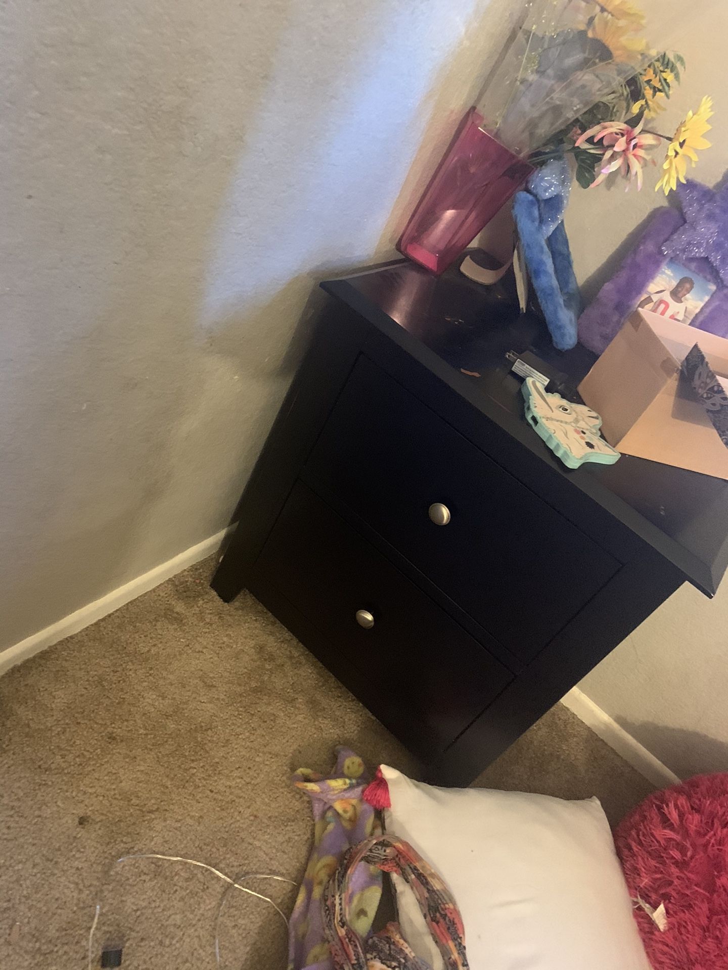 Dresser set