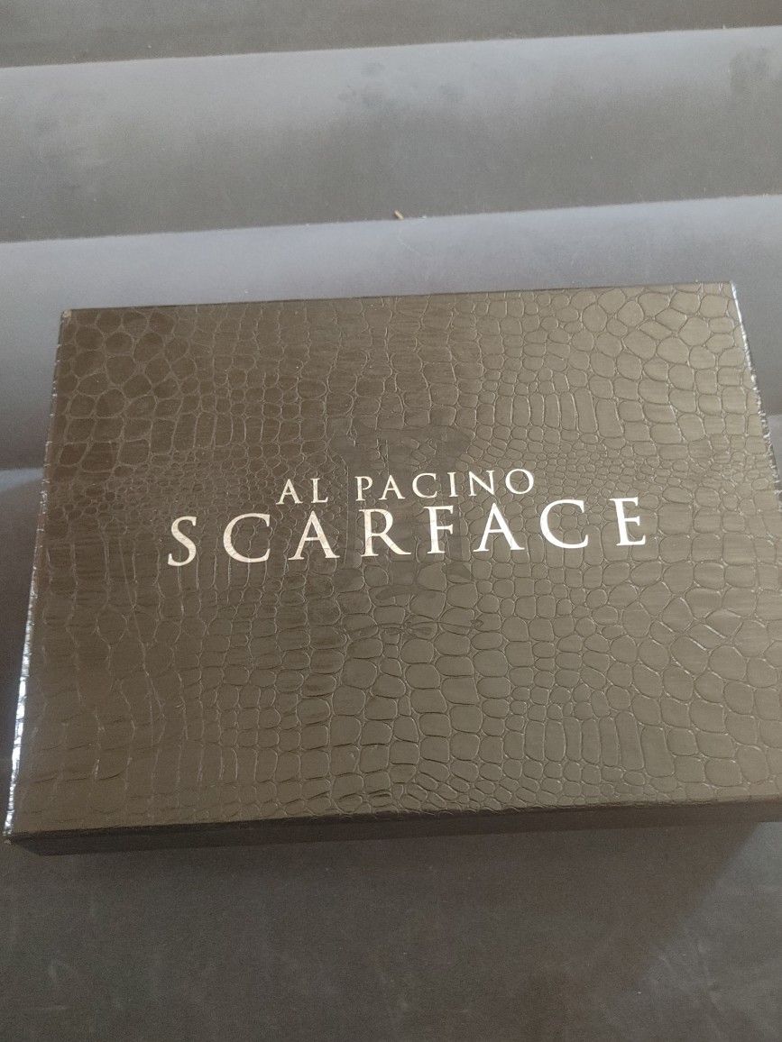 Al Pacino Scarface Universal Gift Box" Make Offer"