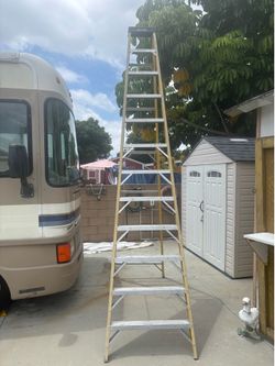 12ft Yellow Ladder
