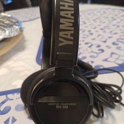 Headphones YAMAHA RH -5 M