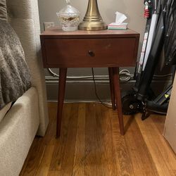 2 End Tables