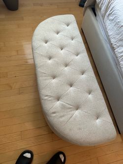 Oval Tufted Storage Ottoman Bench – End of Bed – Beige Linen