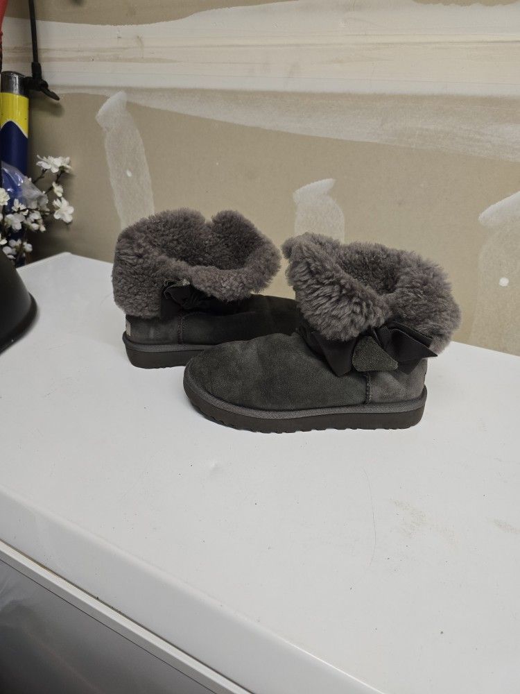 Ugg Size 7