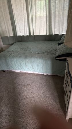 Full size mattress