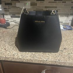 Michael Kors Pratt Shoulder Bag